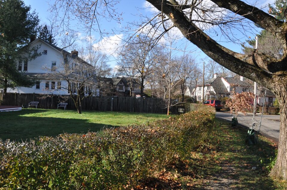 Photograph of Morton Road Historic District