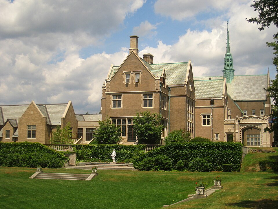 Photograph of Loren Towle Estate
