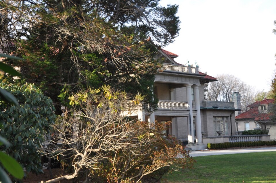 Photograph of Frank B. Hopewell House