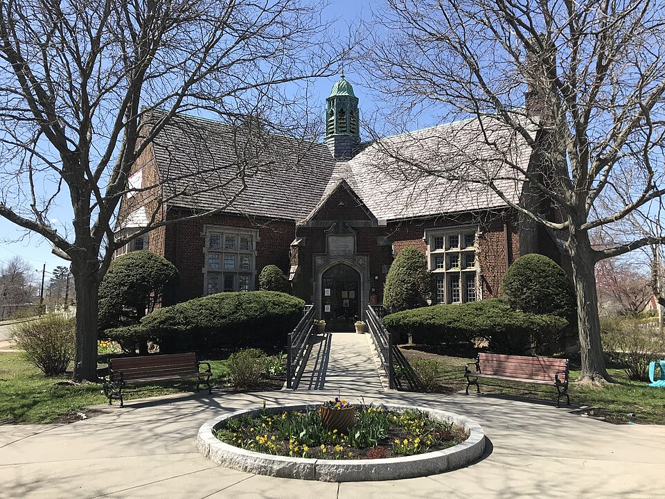 Photograph of Plummer Memorial Library