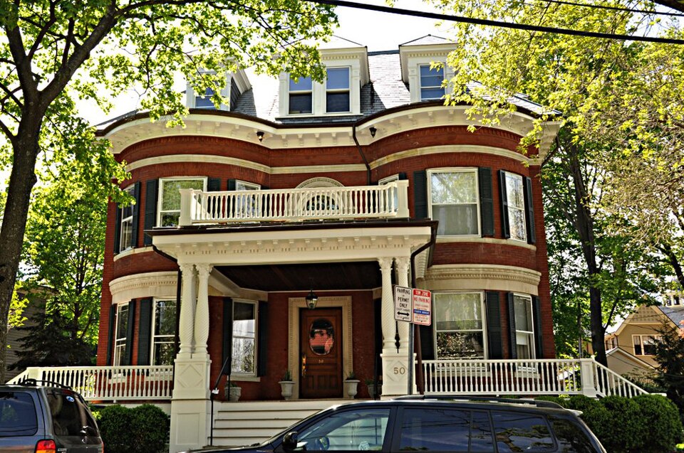 Photograph of DeRosay-McNamee House