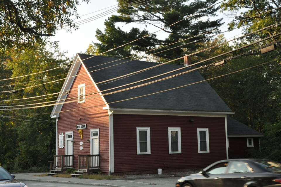 Photograph of West Schoolhouse