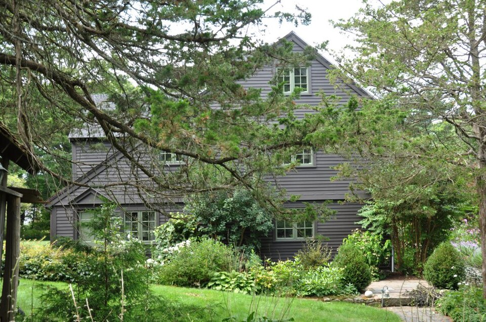 Photograph of Benaiah Titcomb House