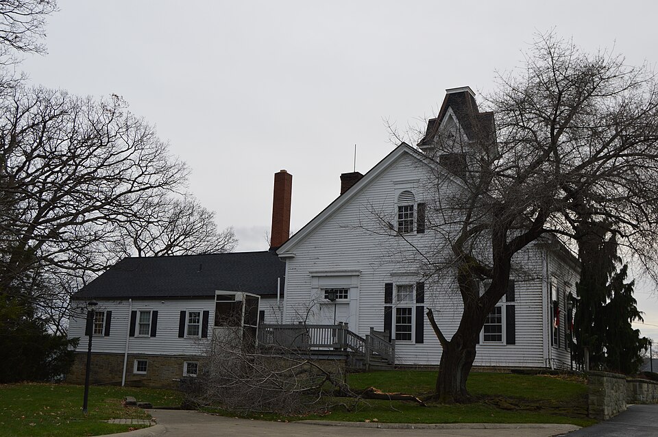 Photograph of Rose Hill and Community House