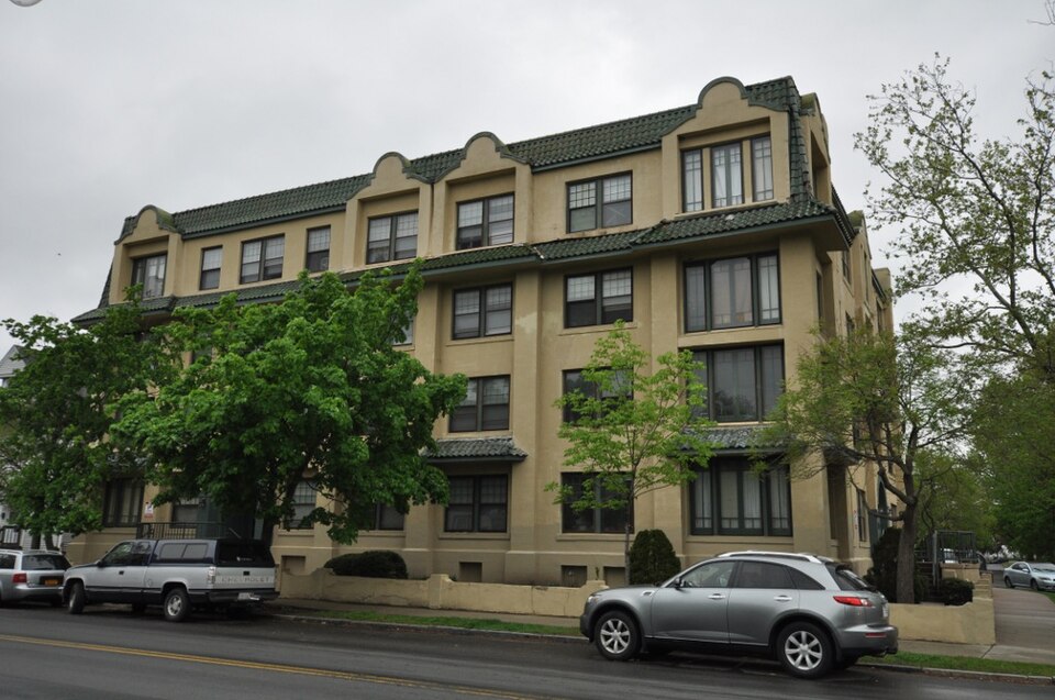 Photograph of Kenwyn Apartments