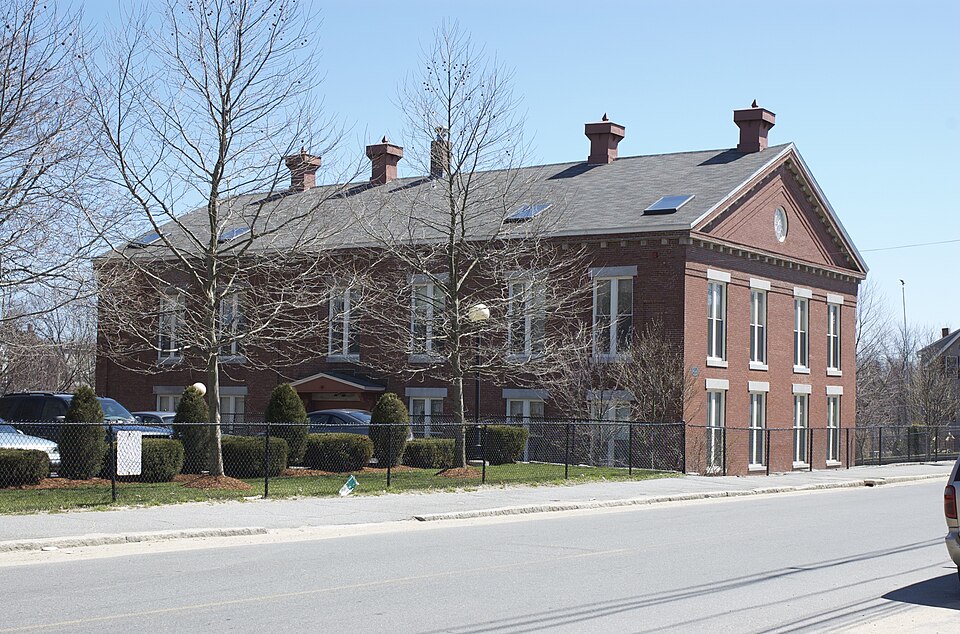 Photograph of Colburn School