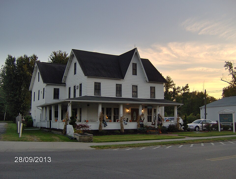Photograph of Eagle Cliff Hotel