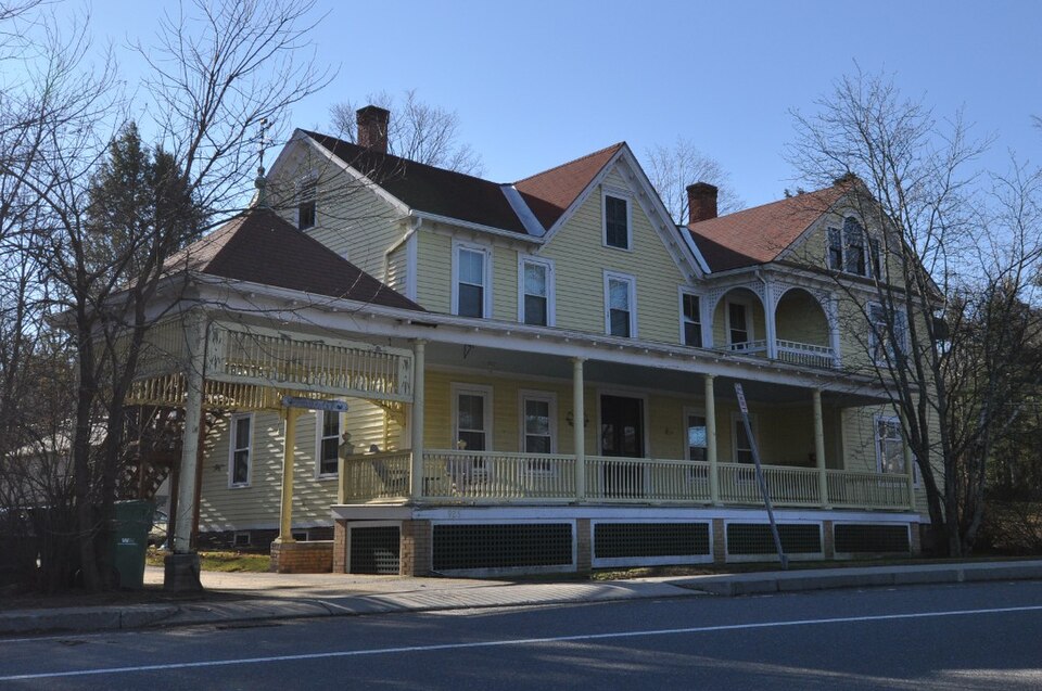 Photograph of Hubbard-Dawson House