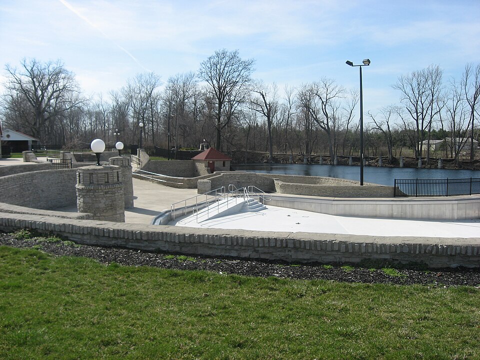 Photograph of Columbus Grove Municipal Pool