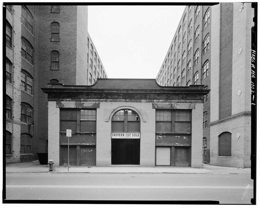Lynn Realty Company, Building No. 8, 274 Broad Street, Lynn, Essex County, MA, photograph filed with the federal survey
