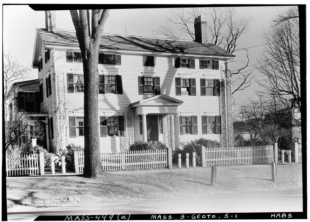 36 East Main Street (House & Fence), photograph filed with the federal survey