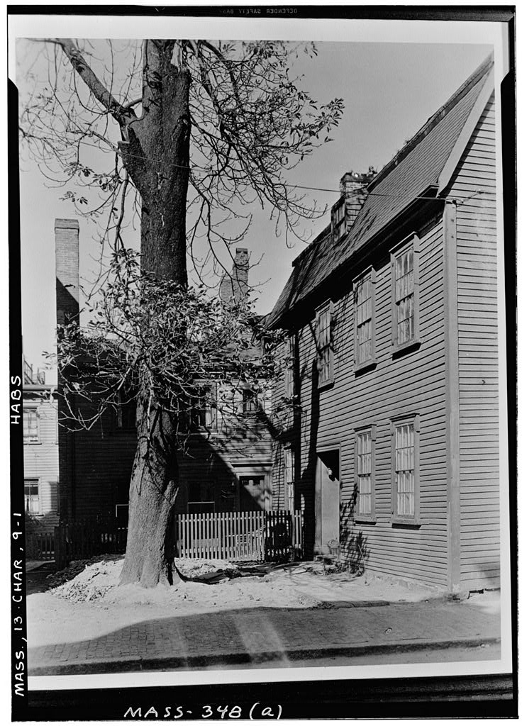11 Devens Street (House), photograph filed with the federal survey