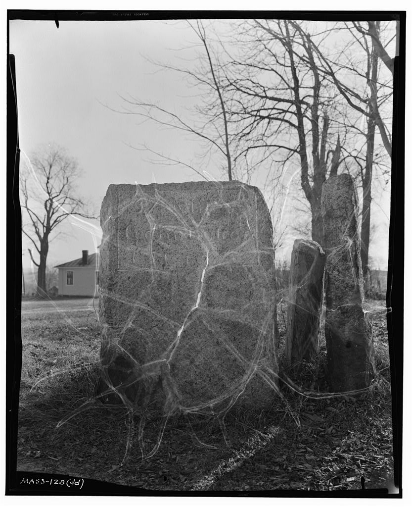Milestones DD & EE, photograph filed with the federal survey