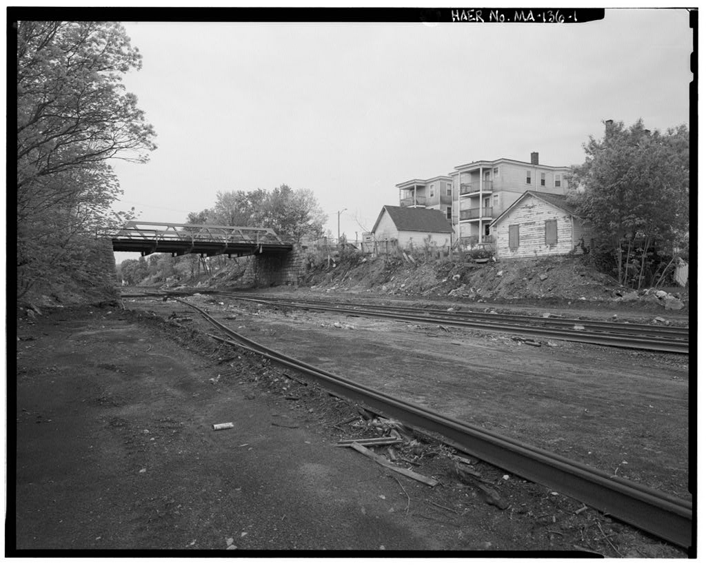 Field Street Bridge, photograph filed with the federal survey