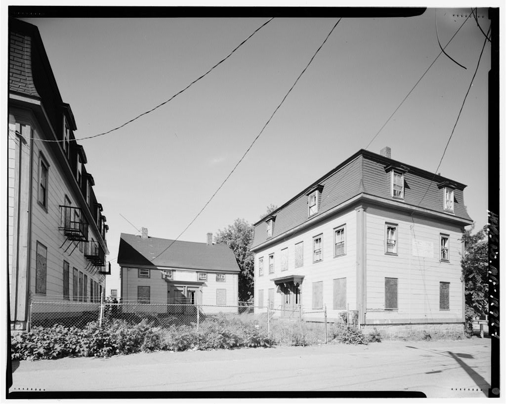 11-12 Marion Street (House), photograph filed with the federal survey