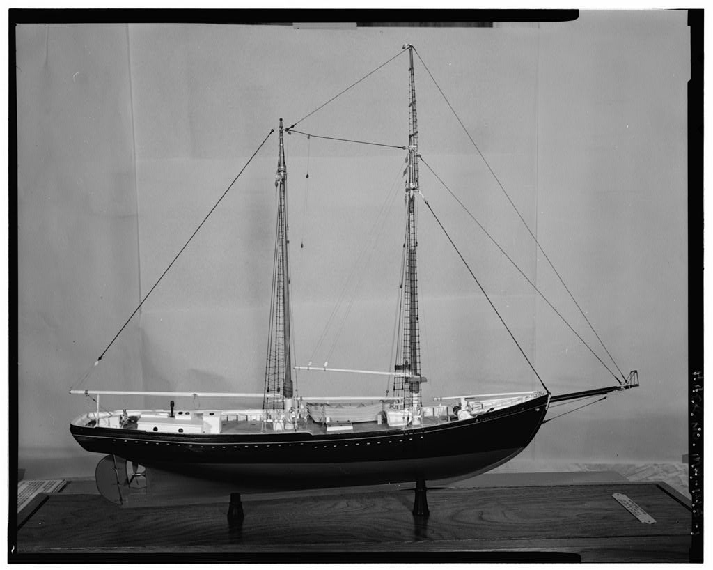 Auxiliary Fishing Schooner "Evelina M. Goulart", photograph filed with the federal survey