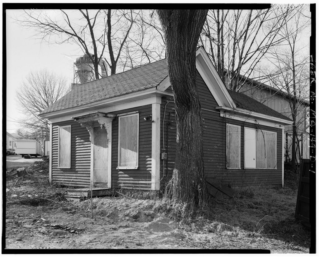 Larrabee & Hingston Company, photograph filed with the federal survey