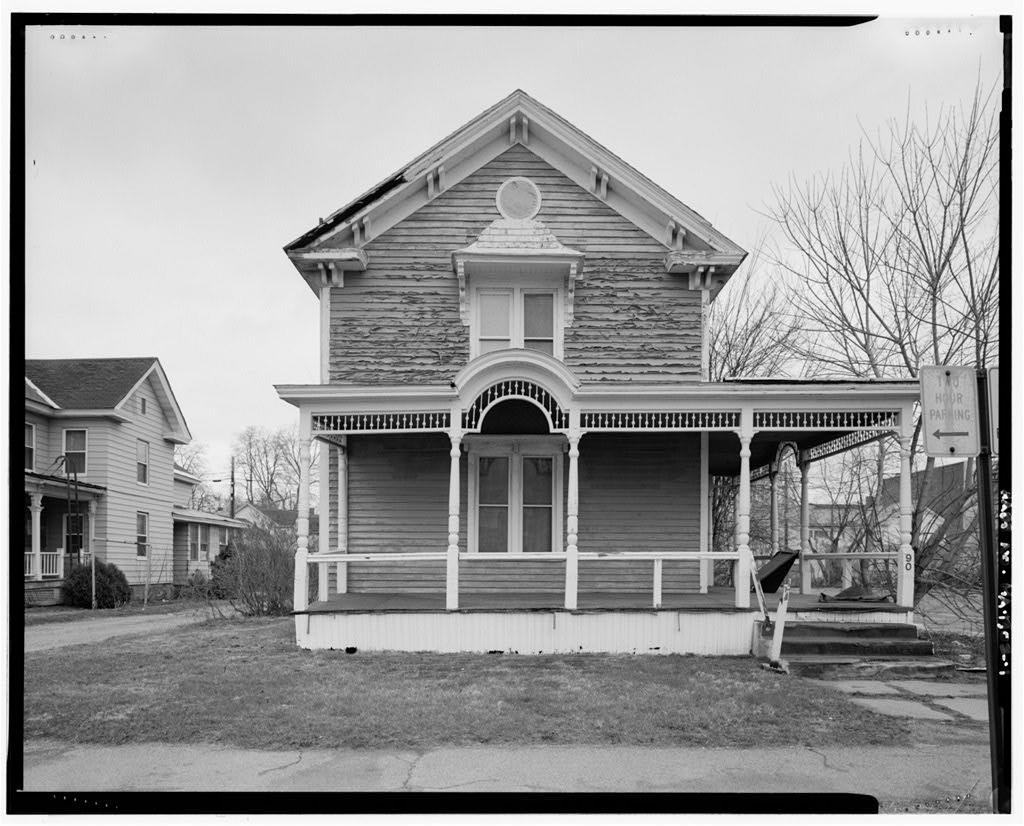 90 Summer Street (House), photograph filed with the federal survey