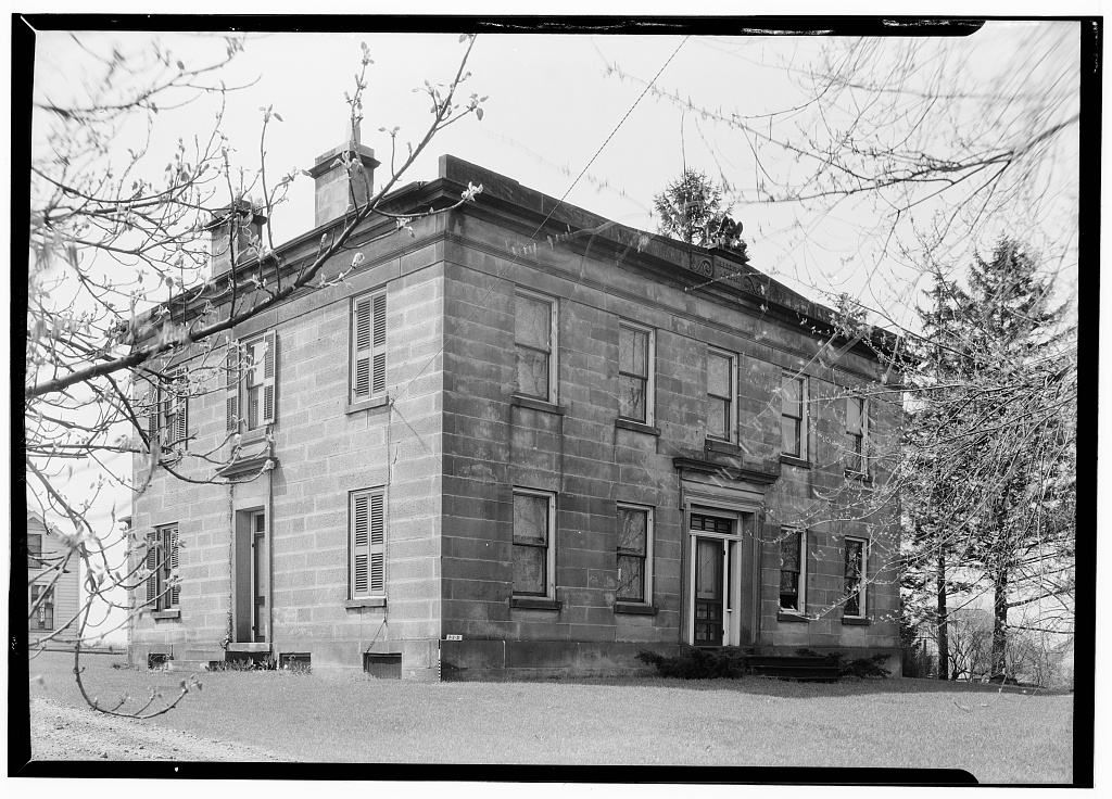 W. & L. E. Hurst House, photograph filed with the federal survey