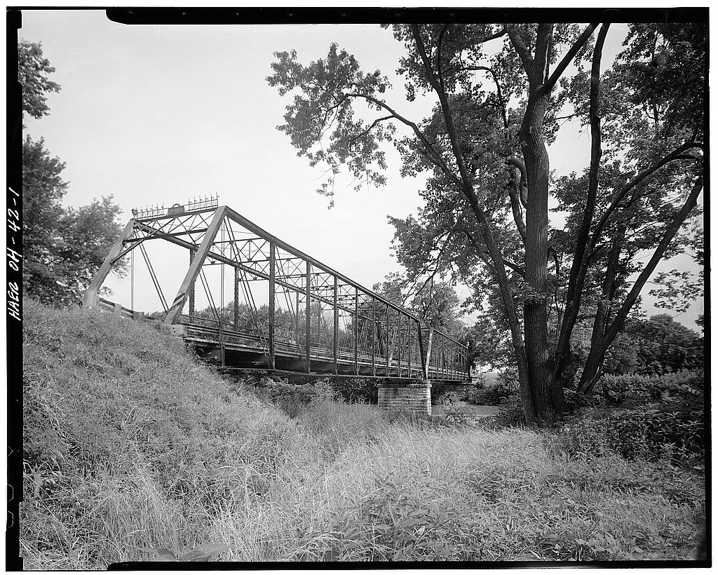 "Forder" Pratt Through Truss Bridge, Spanning Maumee River at County Route 73, Antwerp, Paulding County, OH, photograph filed with the federal survey