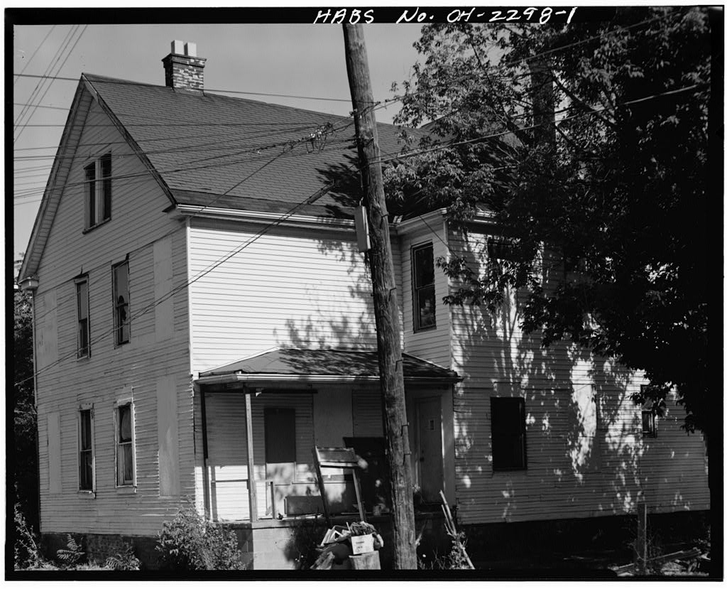 894-894.5 East Engler Street (House), Columbus, Franklin County, OH, photograph filed with the federal survey