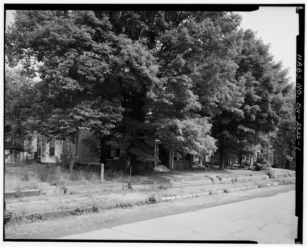 Willis Kelly House, photograph filed with the federal survey