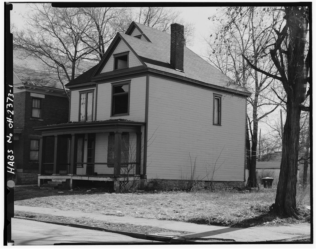 253 East Eleventh Street (house), photograph filed with the federal survey