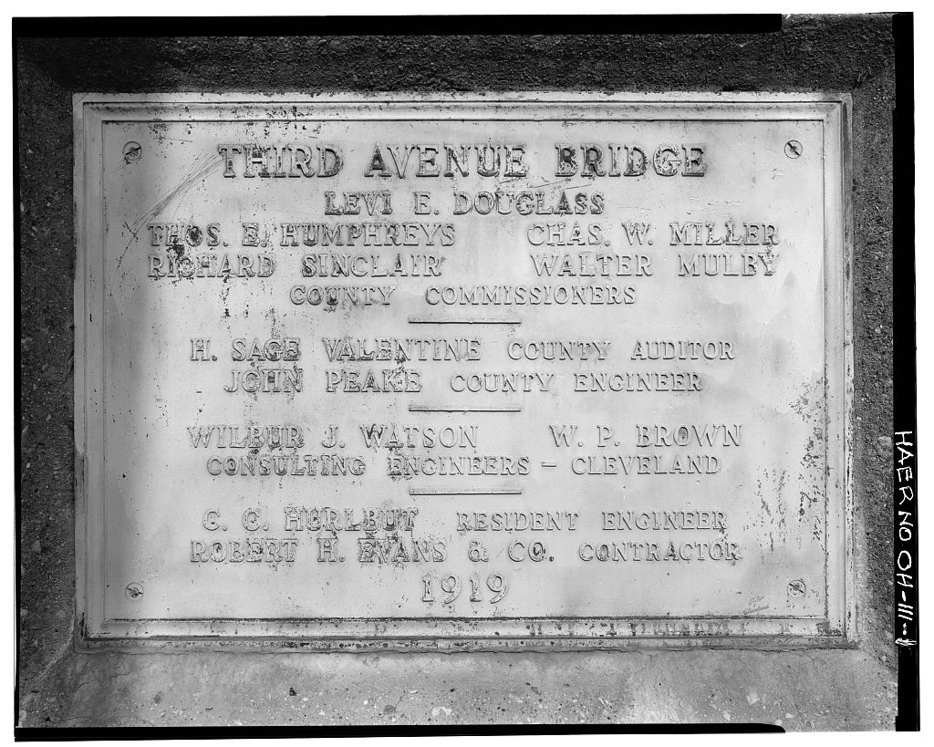 Third Avenue Bridge, photograph filed with the federal survey
