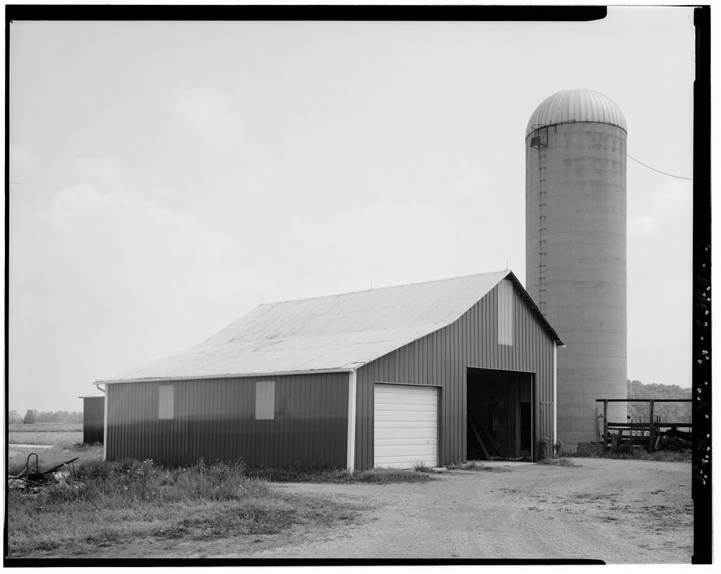 William Hoelscher Farmstead, photograph filed with the federal survey