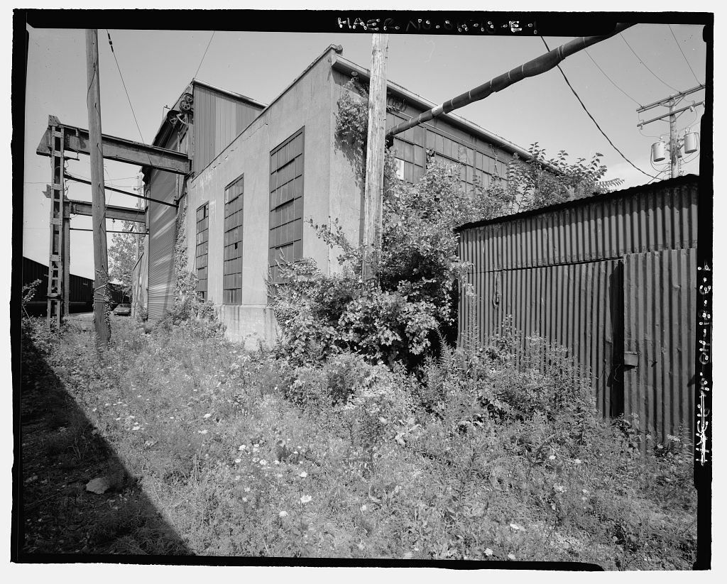 Pennsylvania Railway Ore Dock, Machine Shop, Lake Erie at Whiskey Island, Cleveland, Cuyahoga County, OH, photograph filed with the federal survey