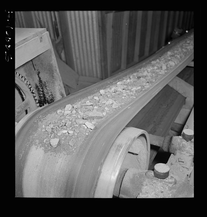 Kingman (vicinity), Arizona. An interior view of a concentrating plant where tungsten ore is crushed. The ore comes from the Boriana mine