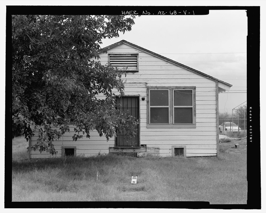 Wellton-Mohawk Irrigation System, Building No. 17 (House), 30642 Wellton-Mohawk Drive, Wellton, Yuma County, AZ