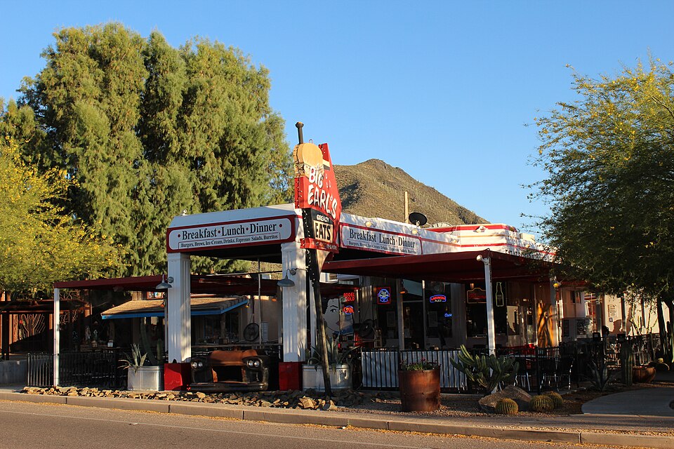 Photograph of Cave Creek Service Station