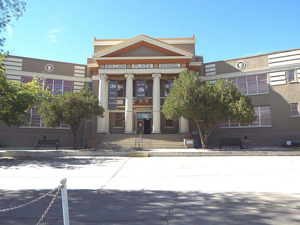 Photograph of Bullion Plaza School