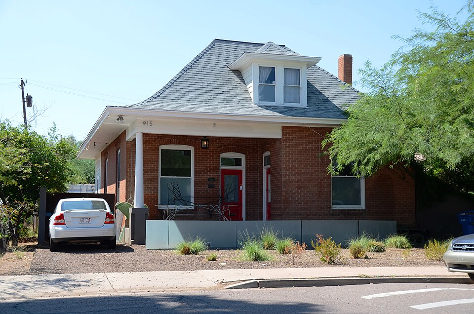 Photograph of Grand Pyramid House