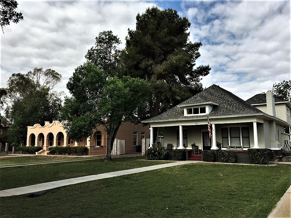 Photograph of West Second Street Historic District