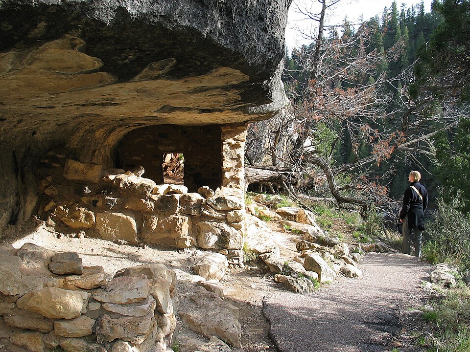 Photograph of Walnut Canyon National Monument