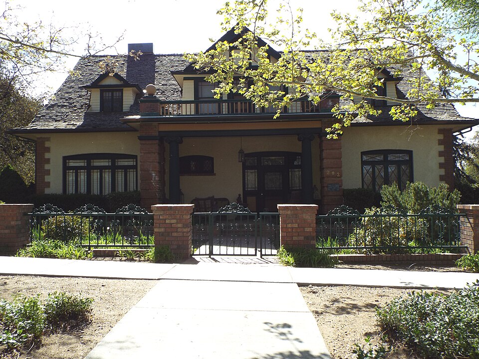 Photograph of Hazeltine House