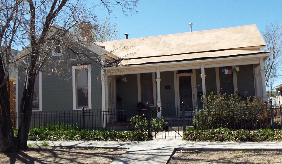 Photograph of Roberts House