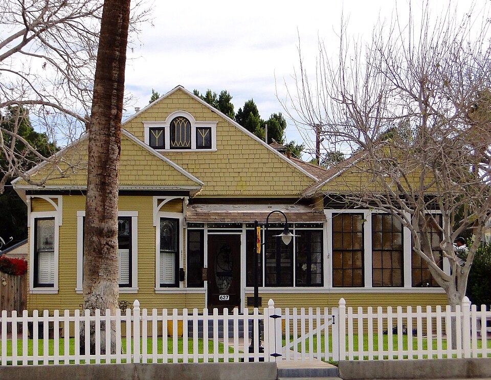 Photograph of Brownstetter House