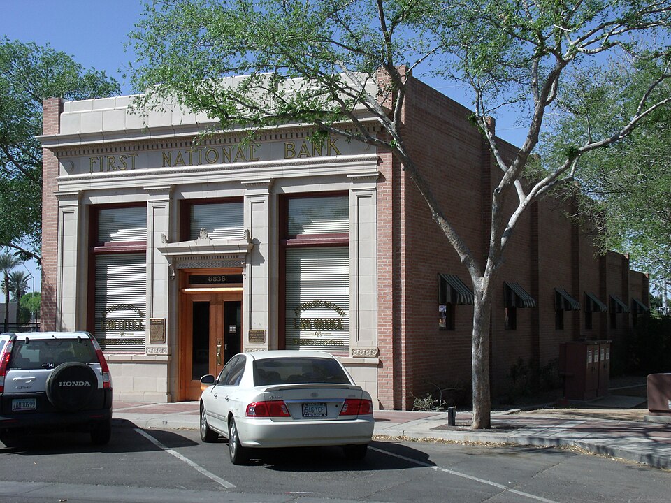 Photograph of First National Bank of Glendale Building