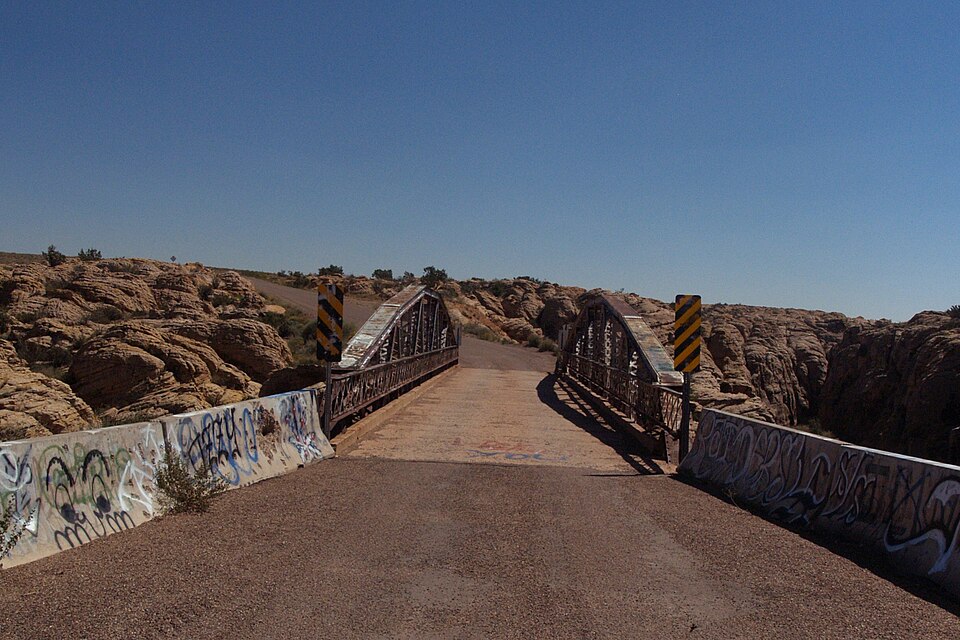 Photograph of Chevelon Creek Bridge