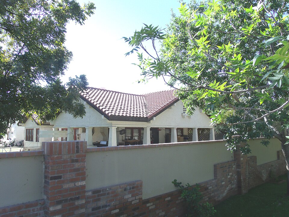 Photograph of Lowell Redden House