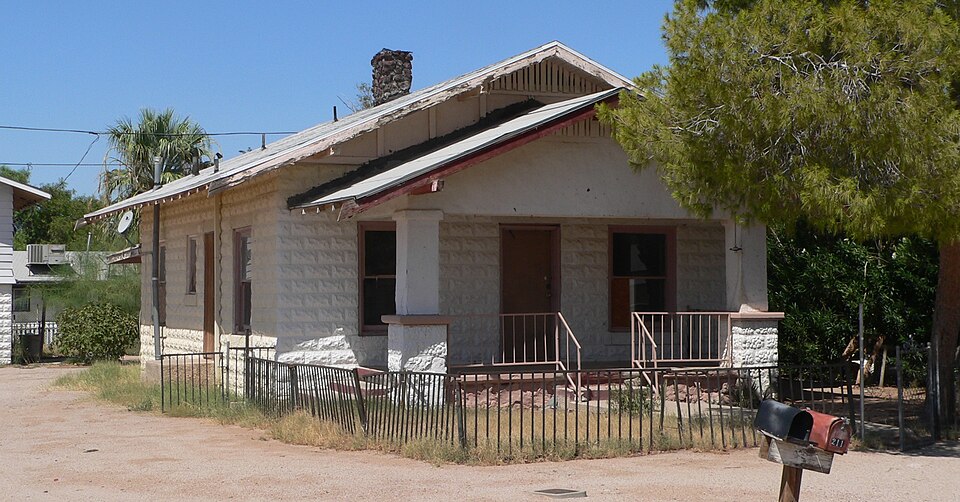 Photograph of Earl Bayless House