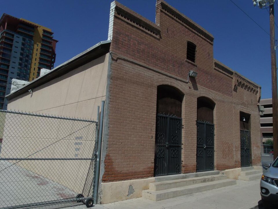 Photograph of Arvizu's El Fresnal Grocery Store