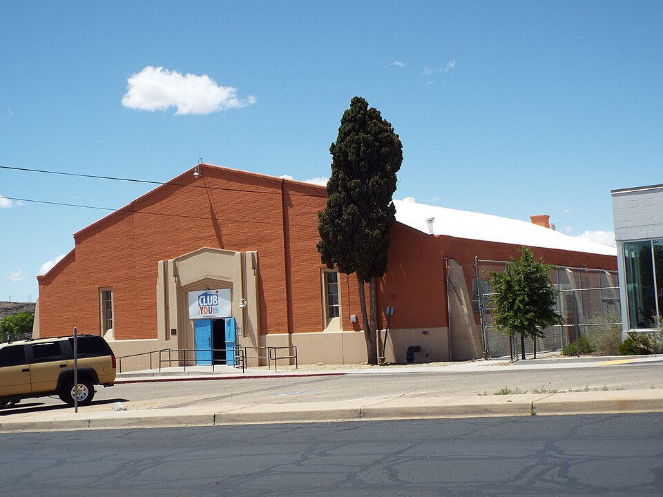 Photograph of Mohave Union High School Gymnasium