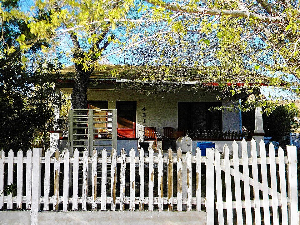 Photograph of Ross E. Householder House