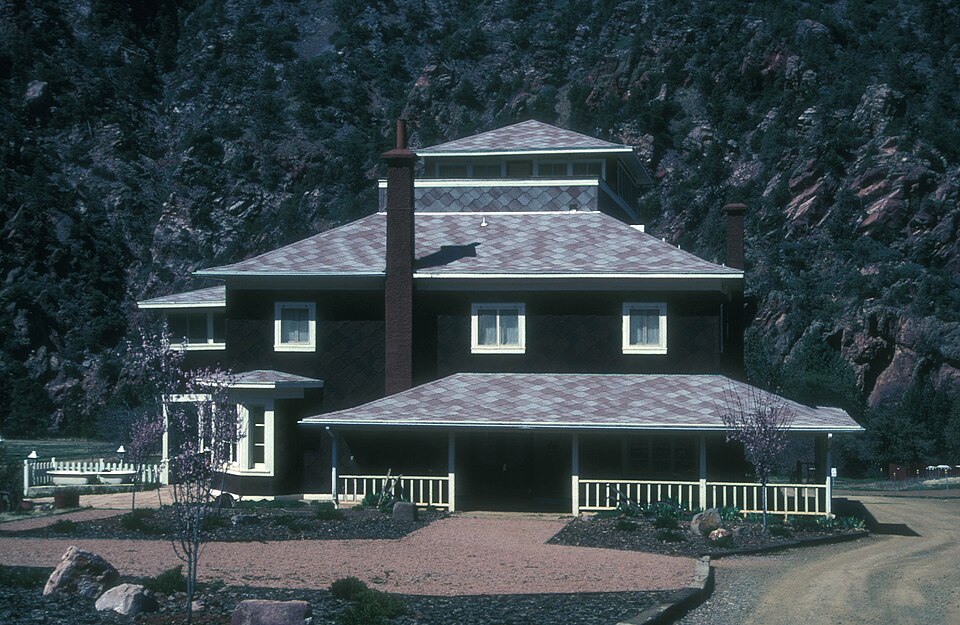 Photograph of Natural Bridge Lodge
