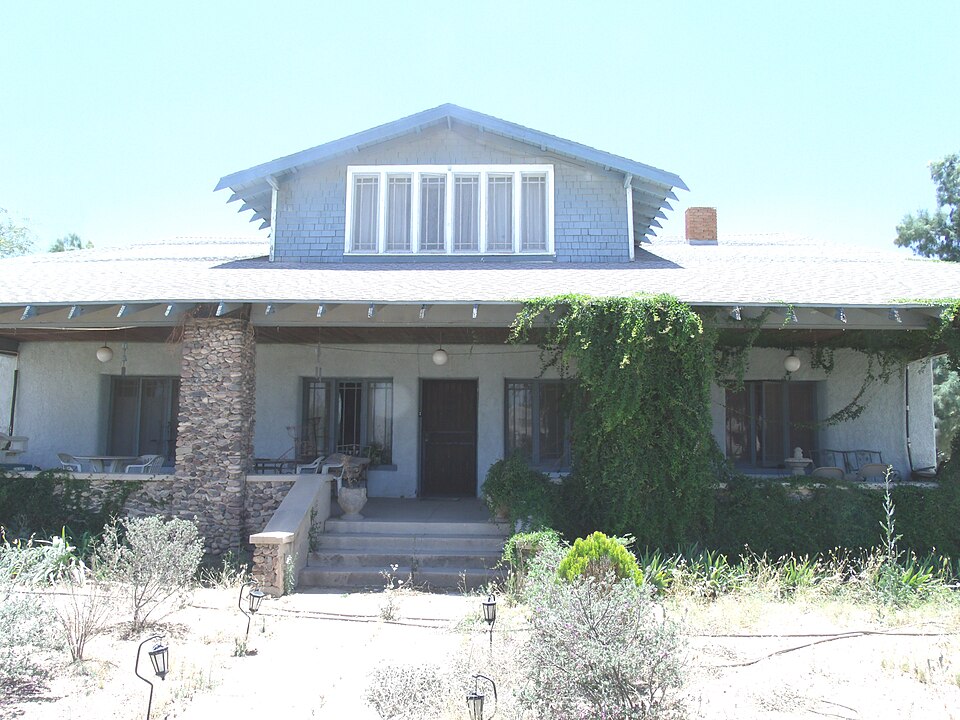 Photograph of Dr. George Huffman House