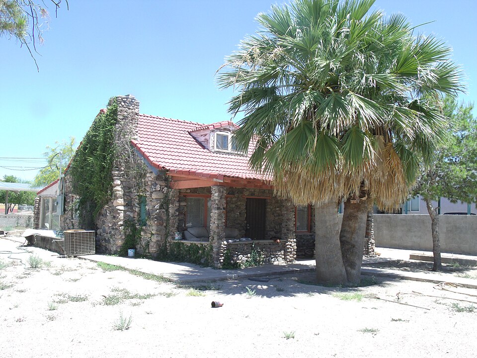 Photograph of Inez and Davis Littlefield Bea House